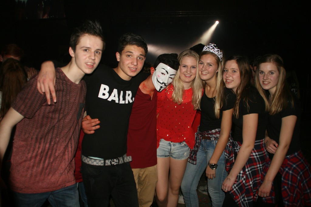 ../Images/Knalrooie Stuiterbal Disco - Stephan Bekooij 023.jpg